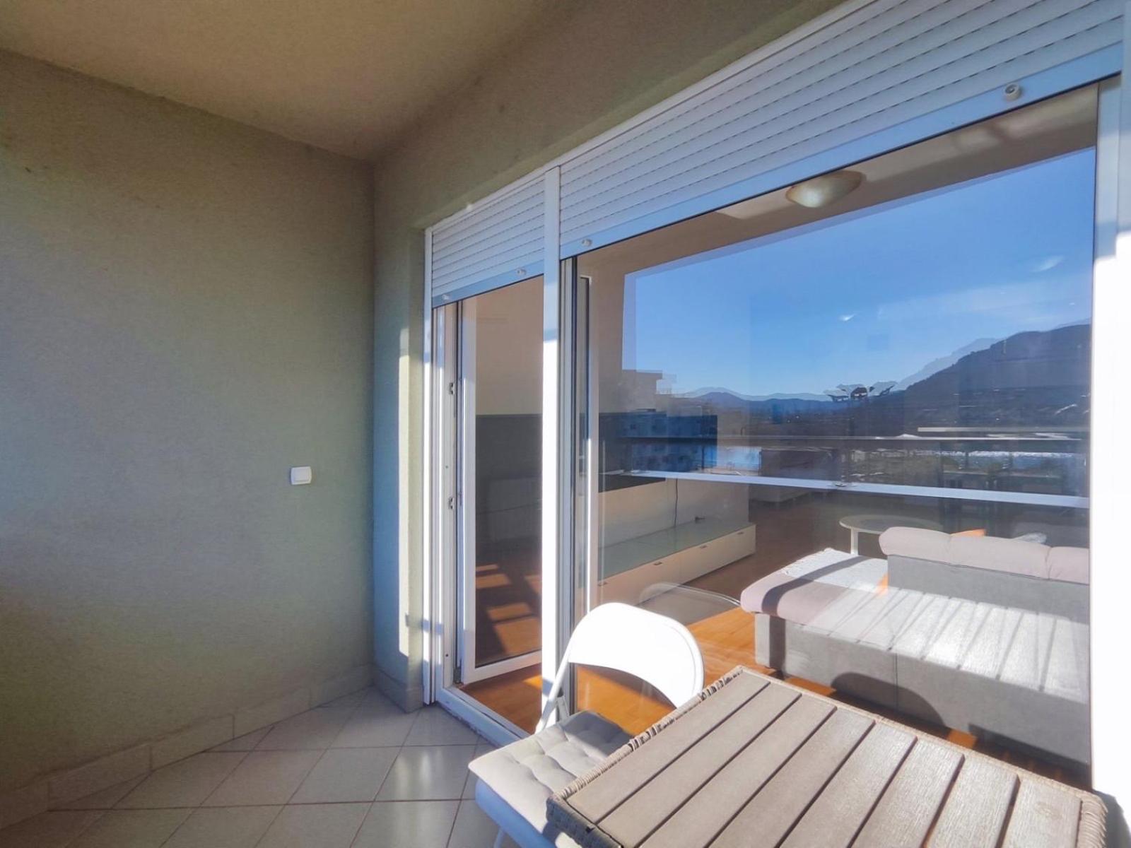 Srna Apartment